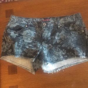 Flowered Shorts